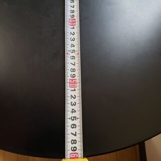カフェ用ラウンドテーブル（高さ調節可能）中古品の画像