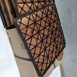 イケア RUNNEN フロアデッキ 屋外用, ライトブラウン １８枚の画像