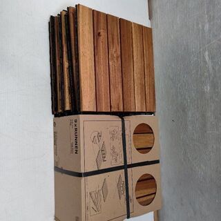 イケア RUNNEN フロアデッキ 屋外用, ライトブラウン １８枚の画像