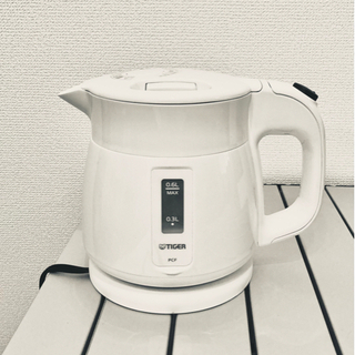 TIGER 電気ケトル　ホワイト　600ml