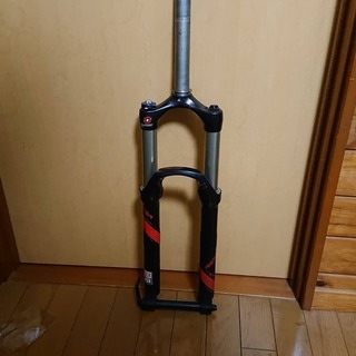 まだあります。 ROCKSHOX REBA TEAM 26インチ...