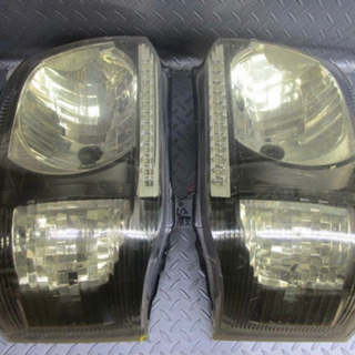 ハイエース 3型用　LEDヘッドライトの画像