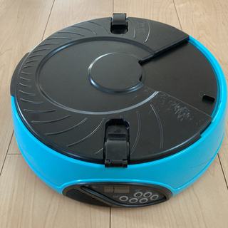 犬、猫用の餌やり機　の画像