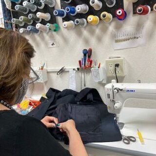洋服のお直し作業　スタッフ募集　座間米軍基地内の画像