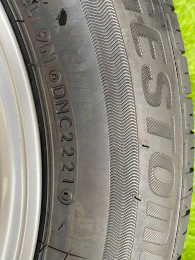 最終値下げ　トヨタ純正　プリウス50系　２１年製　新車外し　195/65R15  タイヤ付　４本セット