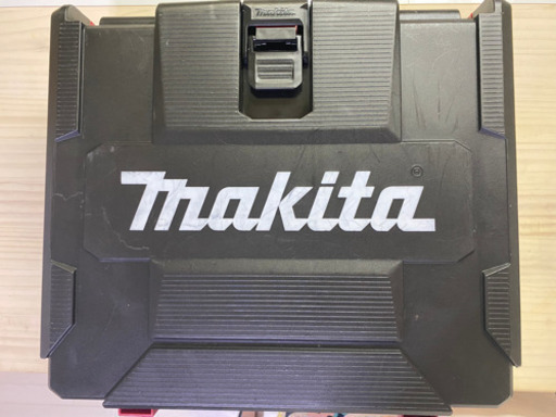 中古　マキタ　TD001G 40V 充電式インパクトドライバー