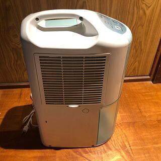 衣類乾燥機能つき除湿機　CD-PI636　コロナ製 06年