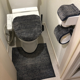 値下げ！【KEYUCA(ケユカ)】トイレカバー3点セット　テネルシリーズ　ネイビーの画像