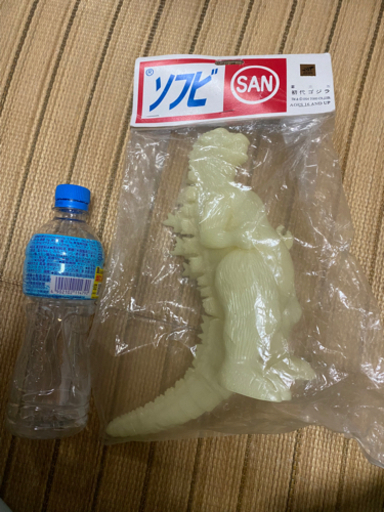 初代ゴジラソフビ人形蛍光
