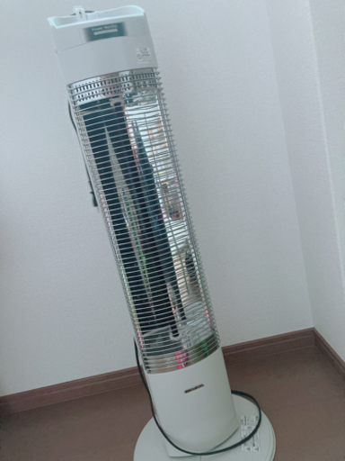 【取引終了】電気ヒーター 2017年製 新しいです。