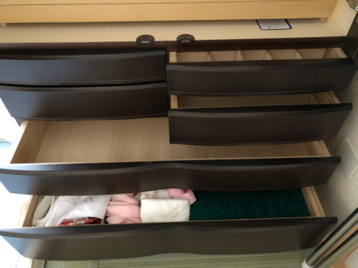 桐箪笥 きもの タンス 美品 洋風 
