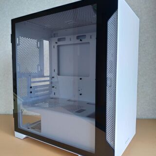 白いPCケース Thermaltake S100 TG Snow...