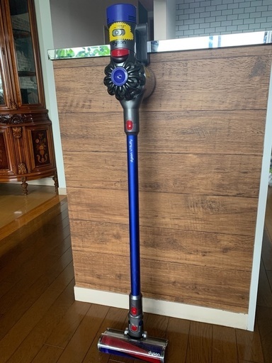 ダイソン　ハンディ掃除機　中古　型番不明　美品