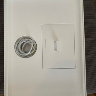年末特価！！　mac book pro 16gb touch bar付きの画像