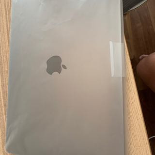 年末特価！！　mac book pro 16gb touch bar付きの画像