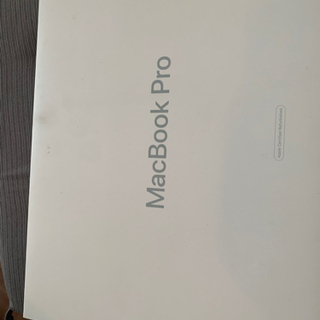年末特価！！　mac book pro 16gb touch bar付きの画像