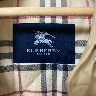 Burberryのコートの画像