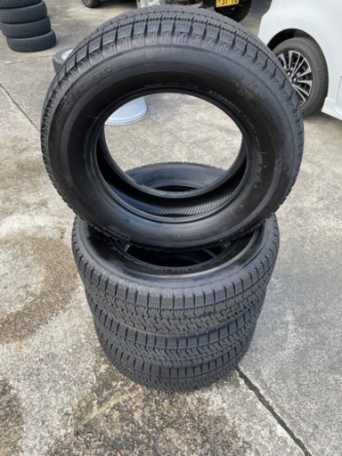 205/65R15 BLIZZAK VRX2 スタッドレス　4本セット
