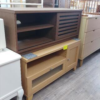 テレビ台　黄色のみになりました。