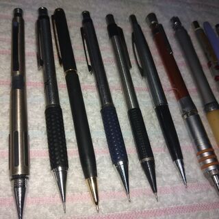 金属製または見栄えの良いシャープペンシル　２２本の画像