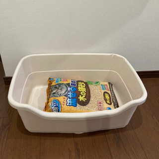 猫トイレ　幅60cm  砂付きの画像