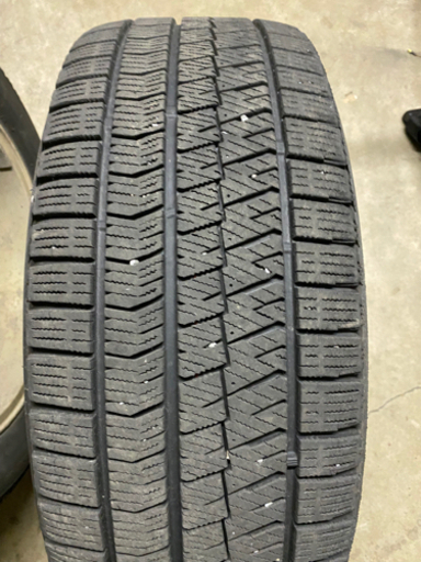215/55R17 スタッドレス　 メーカーブリヂストン　ブリザック　VRX2