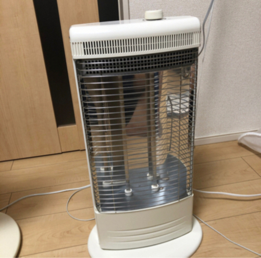 【取引完了】トヨトミ 赤外線電気ヒーター［説明書あり］