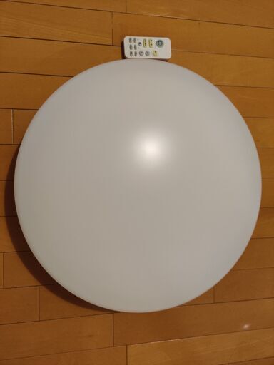 リモコン付き　LED シーリングライト　6畳用　ニトリ
