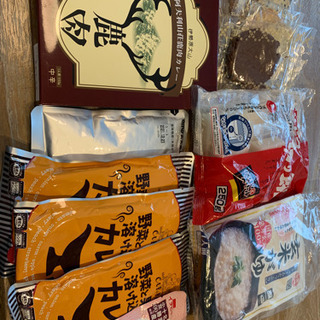 レトルト食品とお菓子等