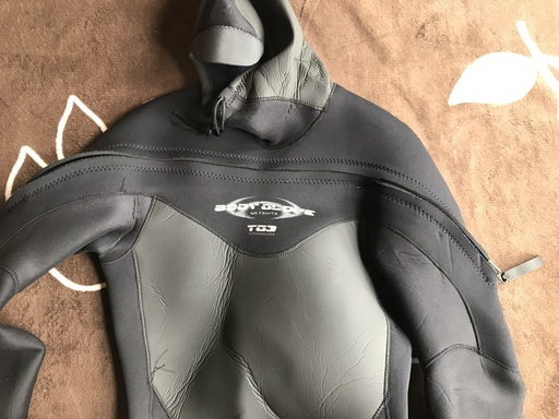冬用　ウエットスーツ　5mm Body Glove