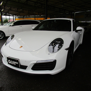 車内清掃　洗車スタッフの画像