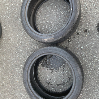 値下げしました！！　275 40R20 夏タイヤ　2本
