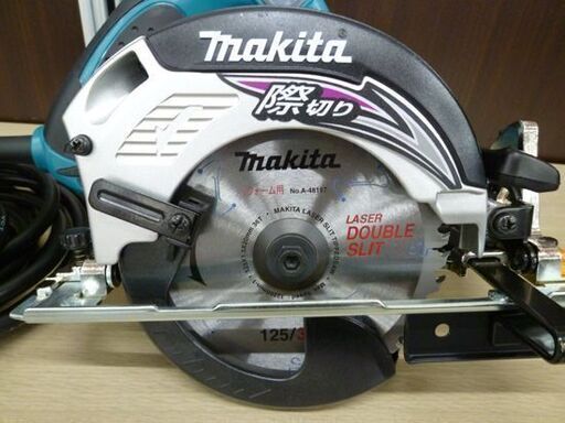 【美品】マキタ 125㎜ 内装マルノコ　5241 100V 7.5A 際切り ライト点灯 コード式 電動工具 内装用 丸ノコ makita 苫小牧西店