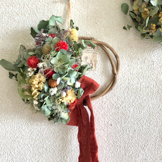 受注制作ユーカリと紫陽花と花々のリース