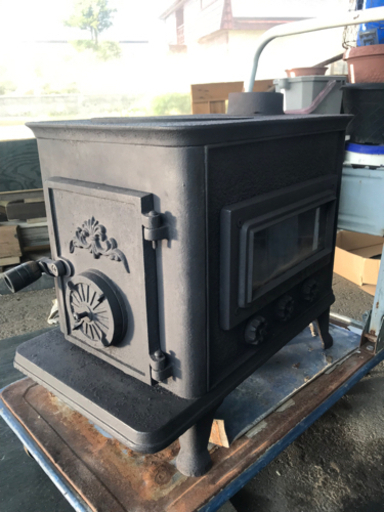 薪ストーブ、北欧風薪ストーブ