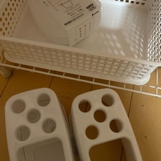 水切り棚　お尻拭き入れ　紫カゴ　ミニアルバムの画像