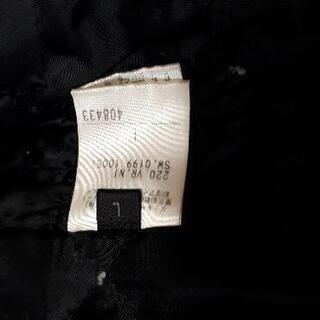 ★ 美品 DKNYダナキャランニューヨーク
 羊革 ラムレザー黒 ブラック L、中綿入り
の画像