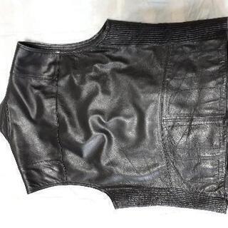 ★ 美品 DKNYダナキャランニューヨーク
 羊革 ラムレザー黒 ブラック L、中綿入り
の画像