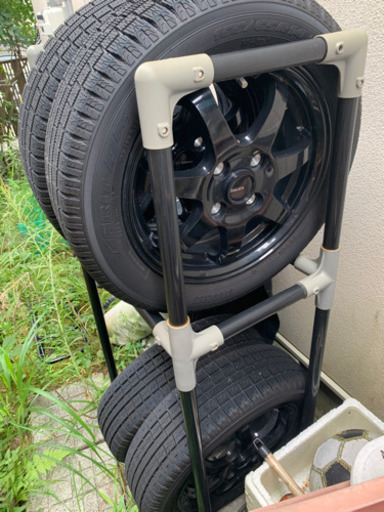 黒ホイールスタッドレス 155/65/14 PCD100 4穴