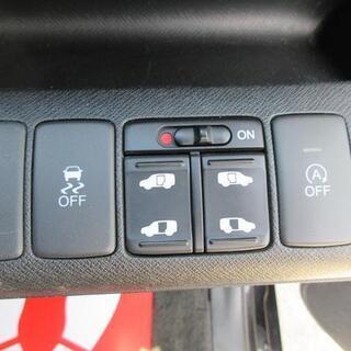 ホンダ　ステップワゴンスパーダ【自社ローン対応可】９型地デジナビ・Ｂカメラ・ＷＰスラ・スマートキー・ＨＩＤ・１７インチＡＷの画像