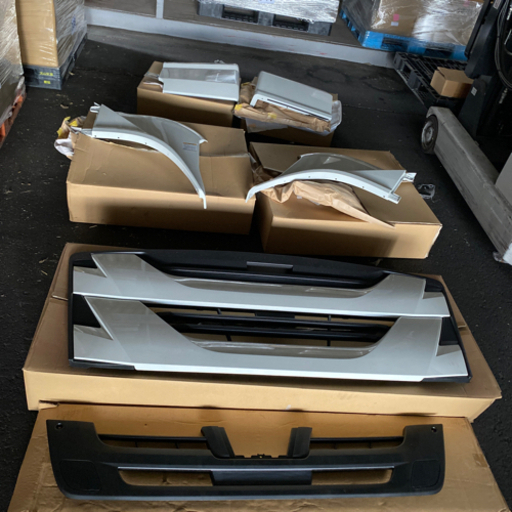 新型ファイブスター　キャビン　顔面一色