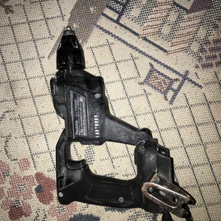 makita 充電式スクリュードライバ（充電ワンタッチ）