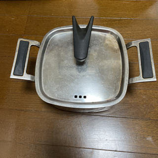 四角い鍋　キューブ