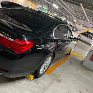 BMW 7シリーズ 750iの画像