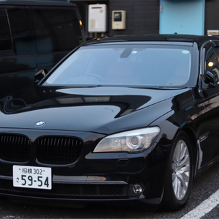 BMW 7シリーズ 750iの画像