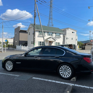 BMW 7シリーズ 750iの画像