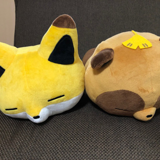 タヌキとキツネ ぬいぐるみ
