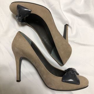 ダイアナ パンプス 23.5の画像
