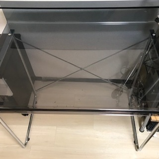 【近日掲載終了】オシャレ机 アクリル素材デスク 幅90cm オフ...
