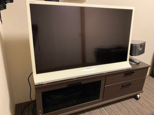 早い者勝ち！今月引き取り可能な方限定！シャープ　AQUOS 40インチ　液晶テレビ　おまけにパイオニアDVDプレーヤー付けます！